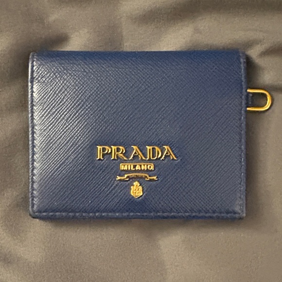 💙 Prada Navy Blue Saffiano Small Leather Wallet - Picture 1 of 7
